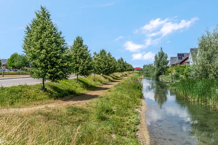 Foto 57 van Gilbert Bécaudstraat 19