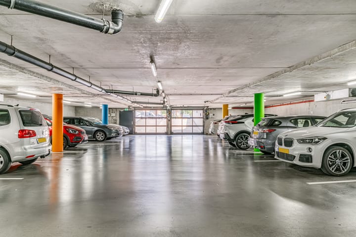 Foto 41 van Peter van Anrooylaan 213