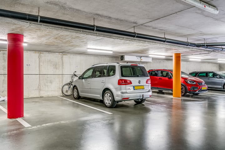 Foto 42 van Peter van Anrooylaan 213