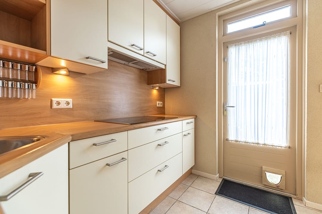 Photo 17 of Pastoor Bielarsstraat 3