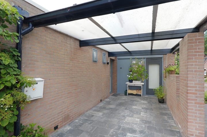 Foto 33 van Uutlangen 30