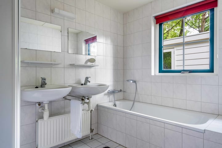 Foto 22 van Hof van Halenweg 2-96