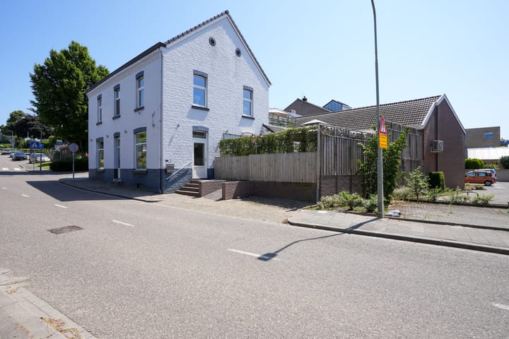 Photo 4 of Elkenraderweg 3