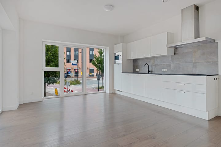 Photo 3 of Deurningerstraat 18-1