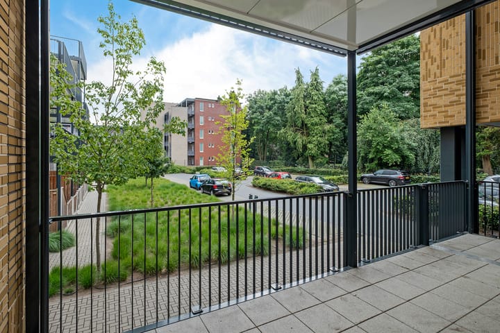 Photo 4 of Deurningerstraat 18-1