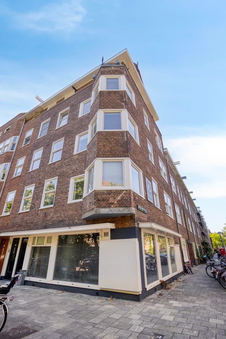 Photo 29 of Pieter van der Doesstraat 59-2