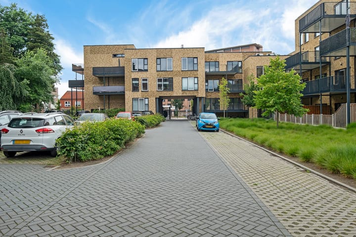 Photo 41 of Deurningerstraat 18-1