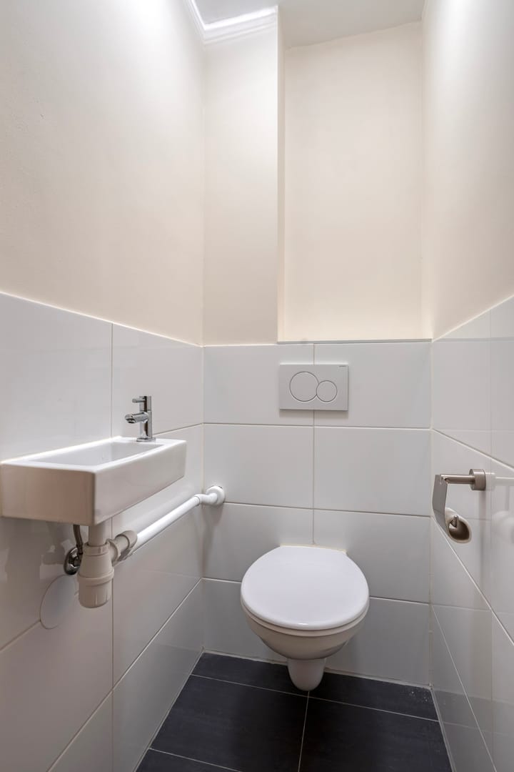 Photo 27 of Pieter van der Doesstraat 59-2