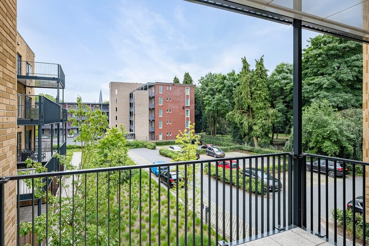 Photo 3 of Deurningerstraat 18-2