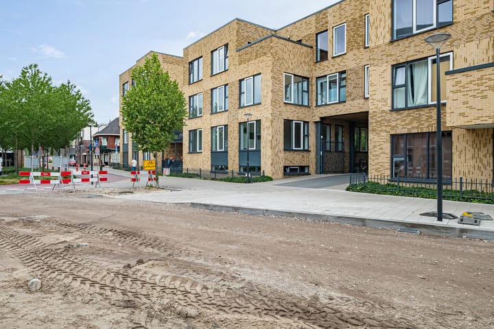 Photo 40 of Deurningerstraat 18-2