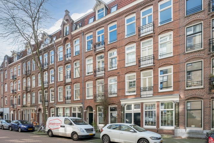 Photo 1 of Staringstraat 8-H