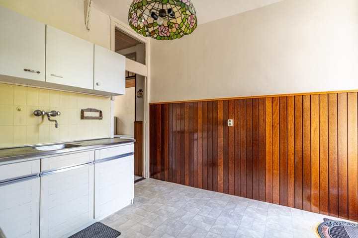 Foto 9 van van Alphenstraat 27