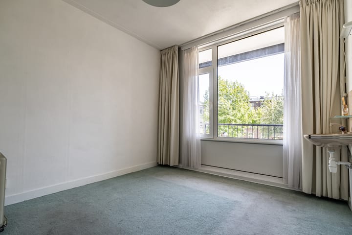 Foto 21 van van Alphenstraat 27