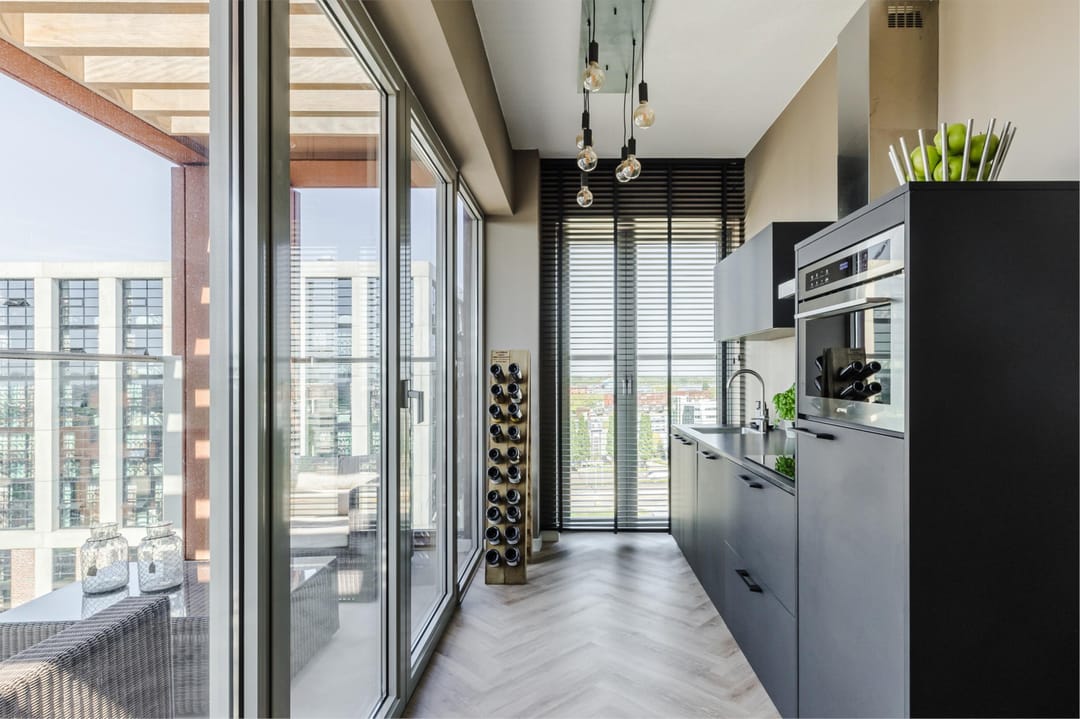 Foto 8 van Oostenburgermiddenstraat 597