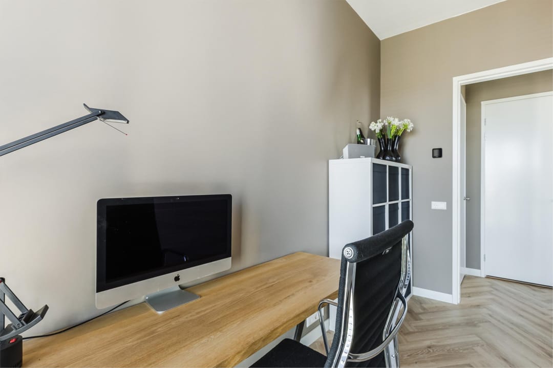 Foto 13 van Oostenburgermiddenstraat 597