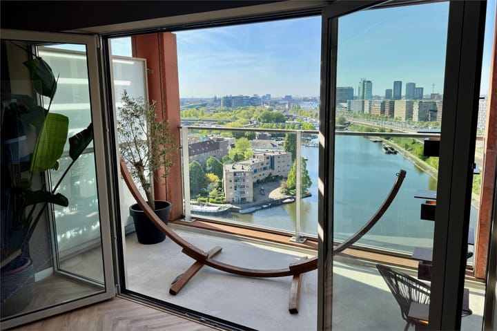 Photo 22 of Oostenburgermiddenstraat 597