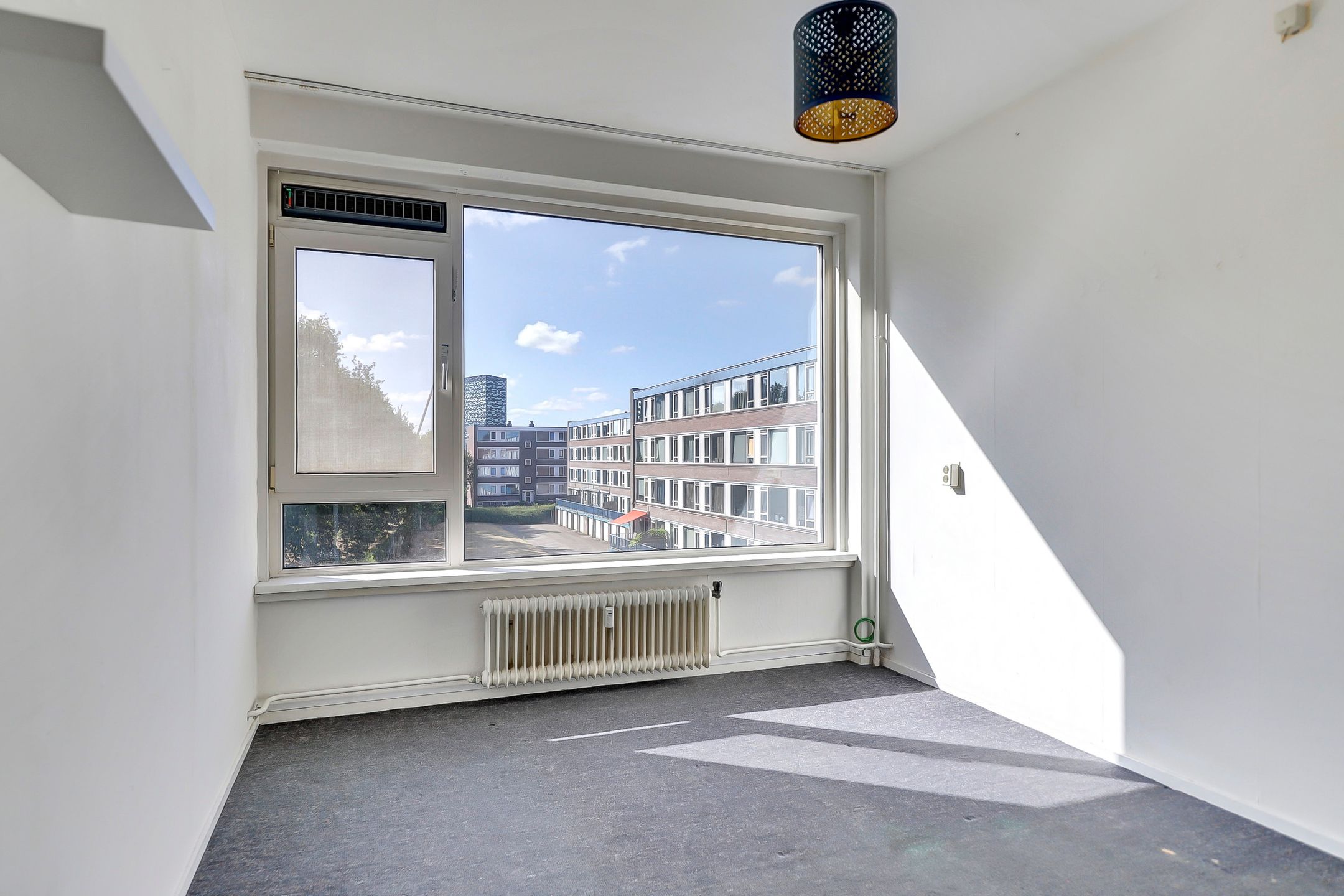 Photo 12 of Aubadestraat 330