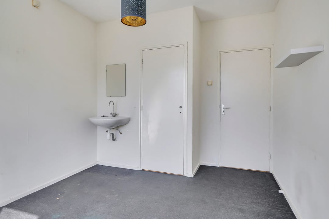Photo 13 of Aubadestraat 330