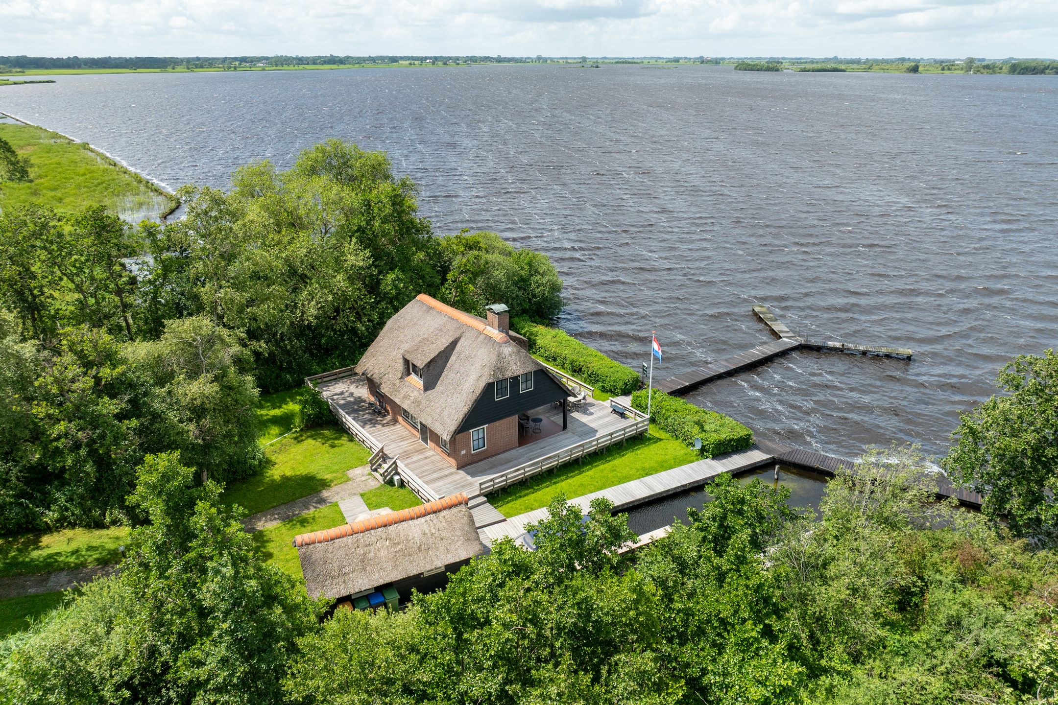 Photo 63 of Veneweg 332
