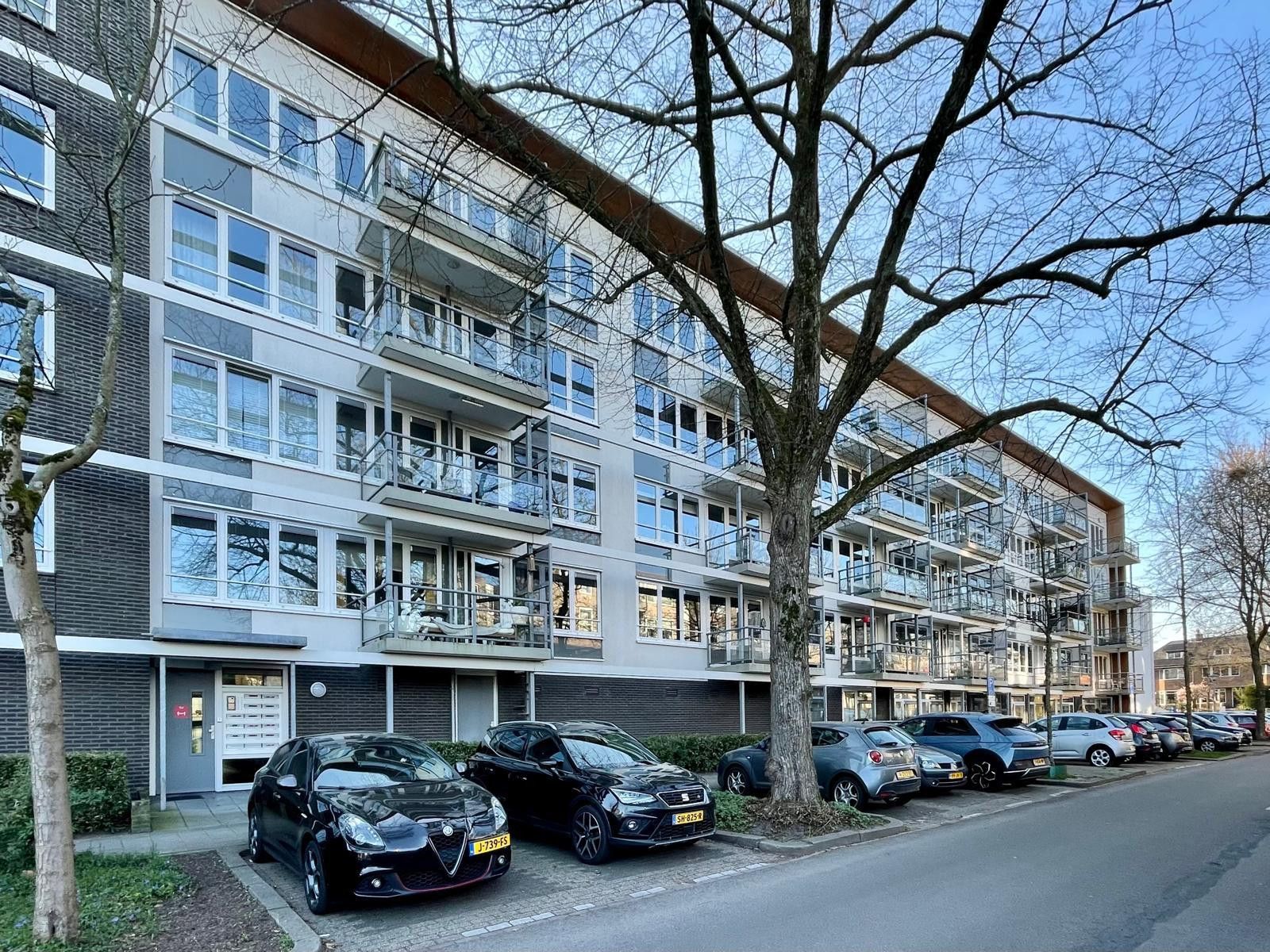 Photo 15 of G.A. van Nispenstraat 83