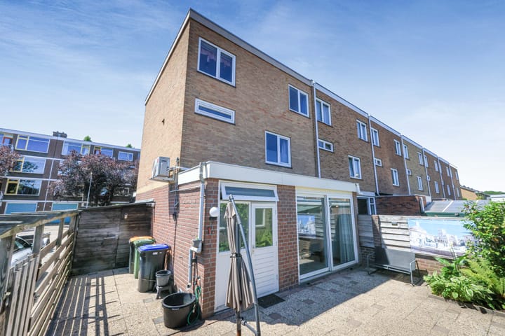 Foto 11 van Strauszstraat 10