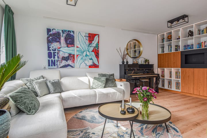 Foto 16 van Charlotte de Bourbonstraat 15