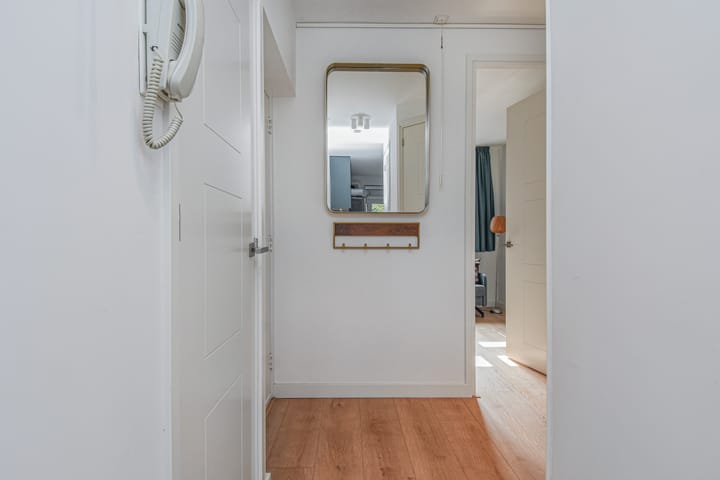 Foto 23 van Charlotte de Bourbonstraat 15