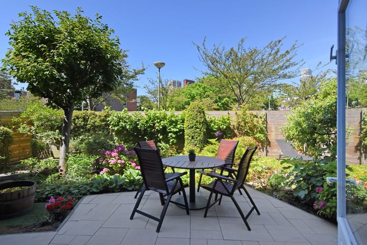 Foto 31 van Charlotte de Bourbonstraat 15