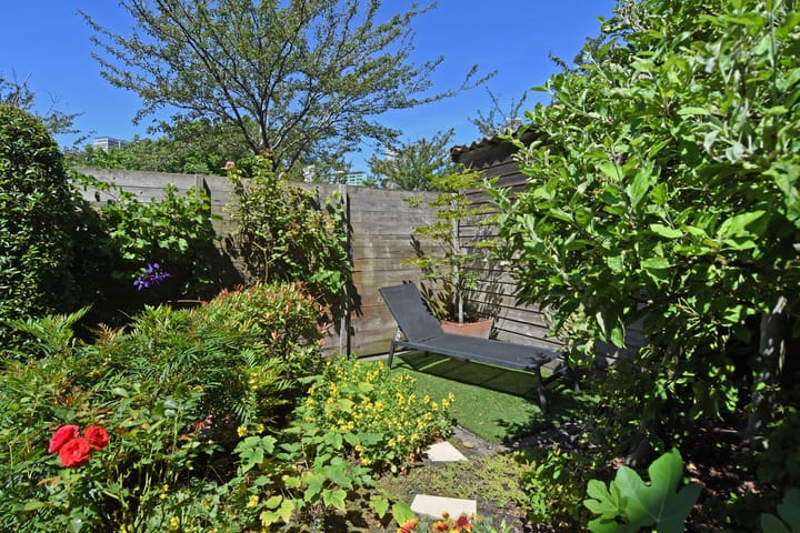 Foto 32 van Charlotte de Bourbonstraat 15