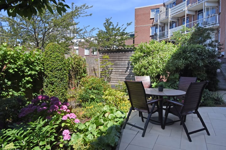 Foto 37 van Charlotte de Bourbonstraat 15