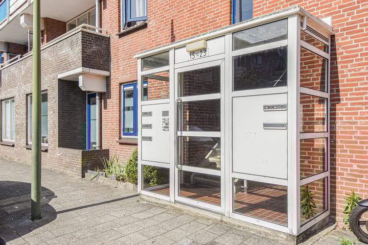 Foto 48 van Charlotte de Bourbonstraat 15