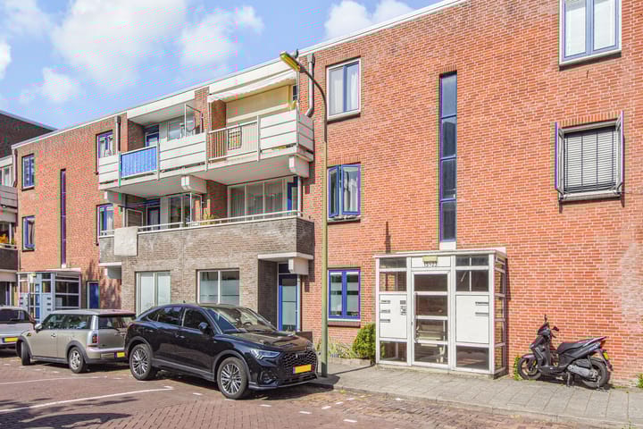 Foto 49 van Charlotte de Bourbonstraat 15