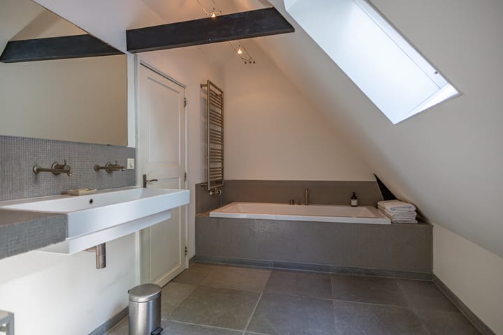 Foto 41 van Burg Seinenstraat 75