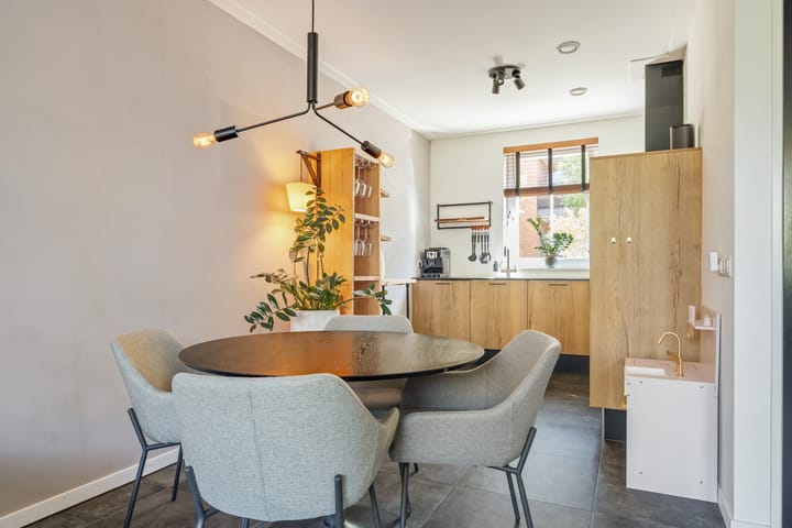 Foto 7 van Beugelflesstraat 7