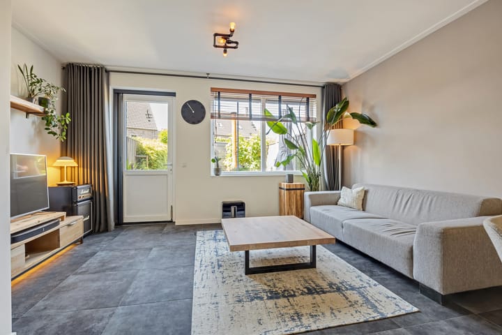 Foto 13 van Beugelflesstraat 7