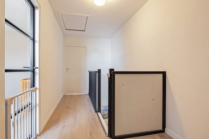 Foto 25 van Beugelflesstraat 7