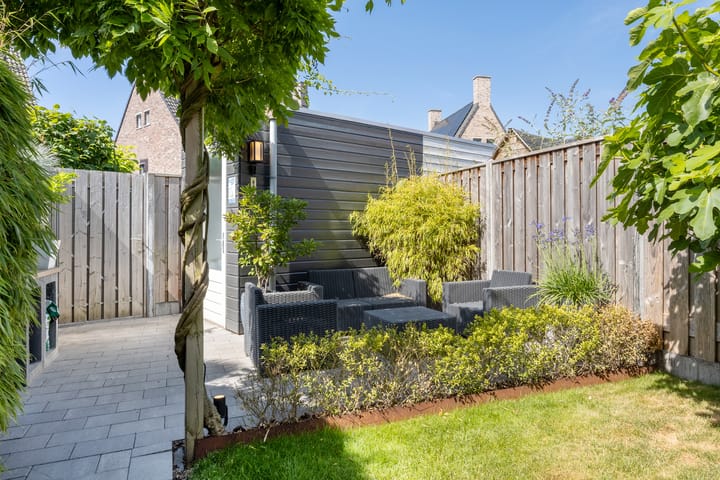 Foto 35 van Beugelflesstraat 7