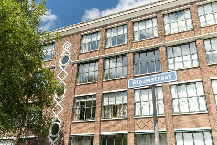 Photo 6 of Riouwstraat 90-B