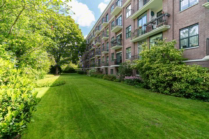 Photo 8 of Riouwstraat 90-B