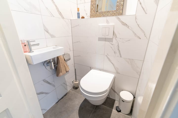 Photo 12 of Riouwstraat 90-B