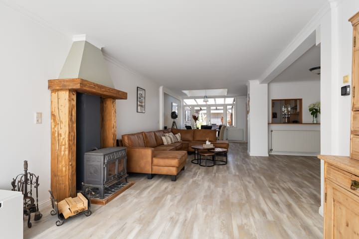 Photo 10 of Landbouwstraat 12