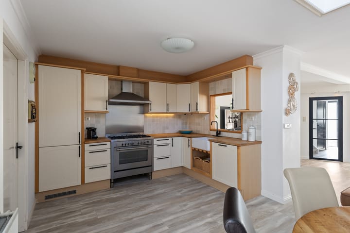 Photo 15 of Landbouwstraat 12