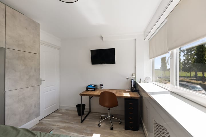 Photo 21 of Landbouwstraat 12