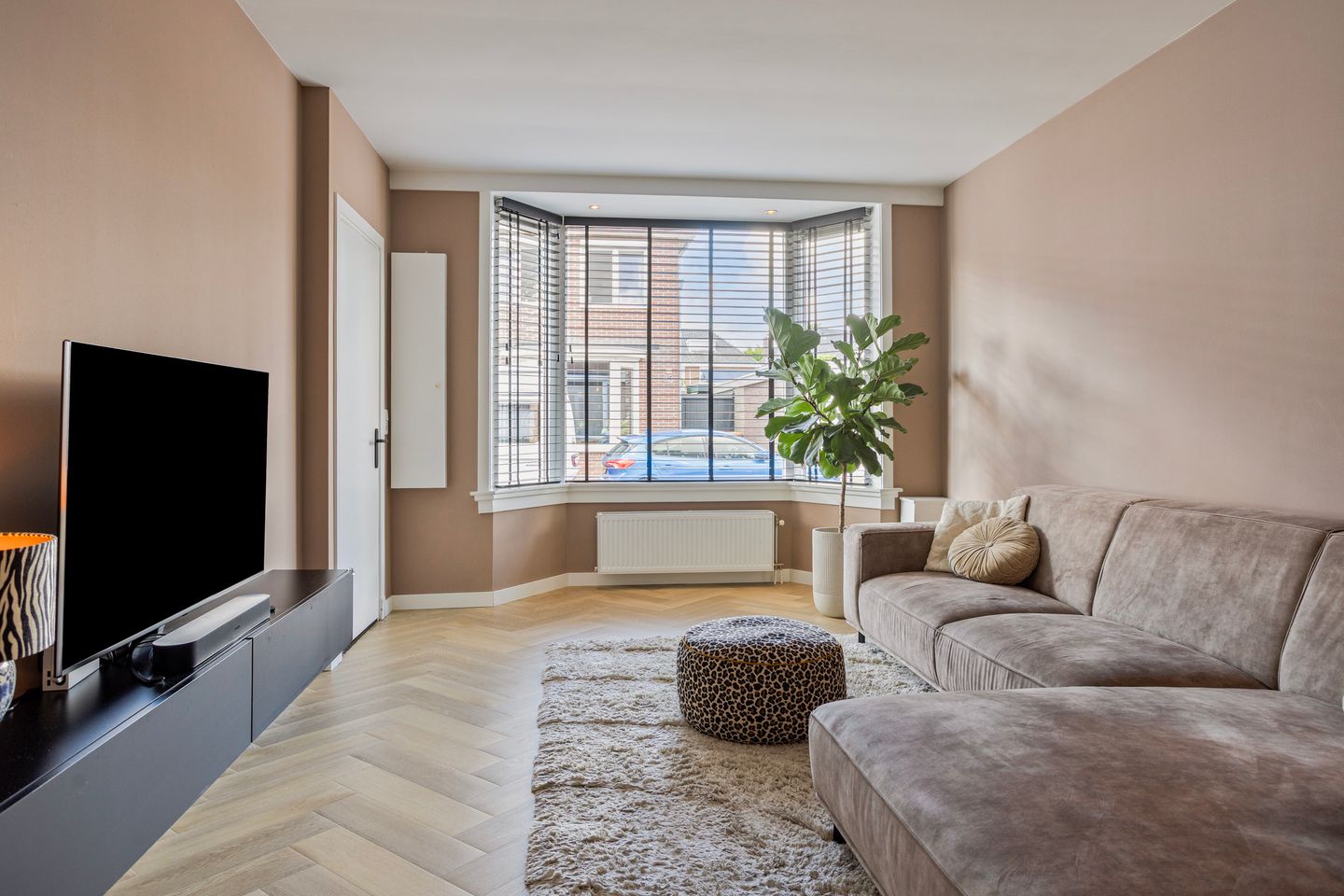 Foto 4 van Van Riebeekstraat 84