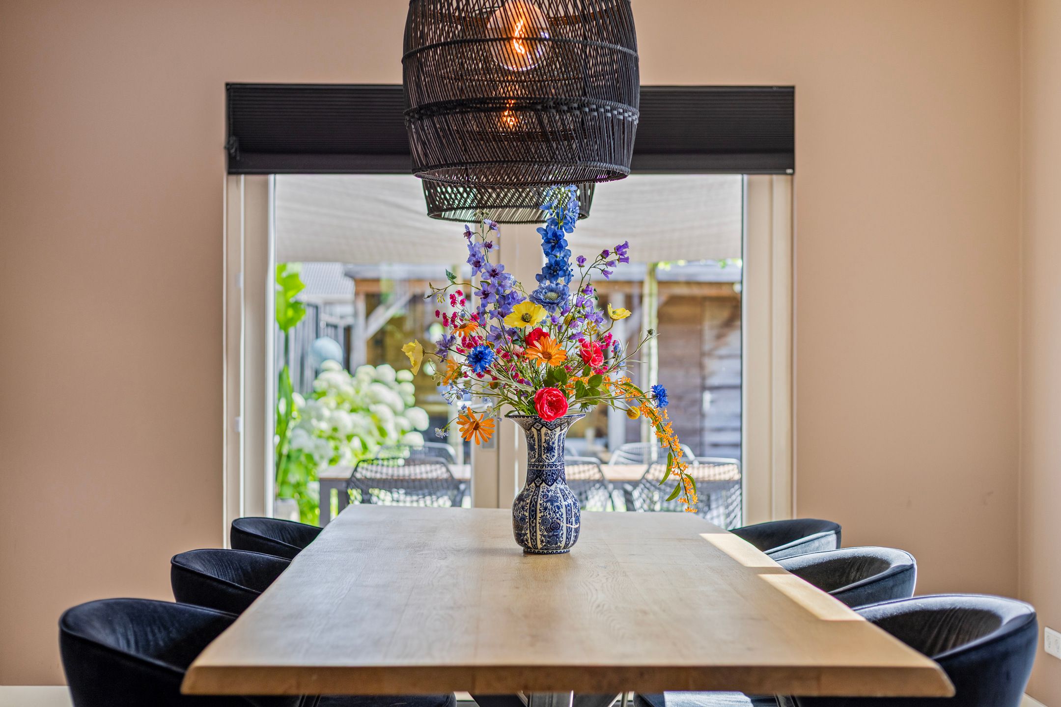 Foto 12 van Van Riebeekstraat 84