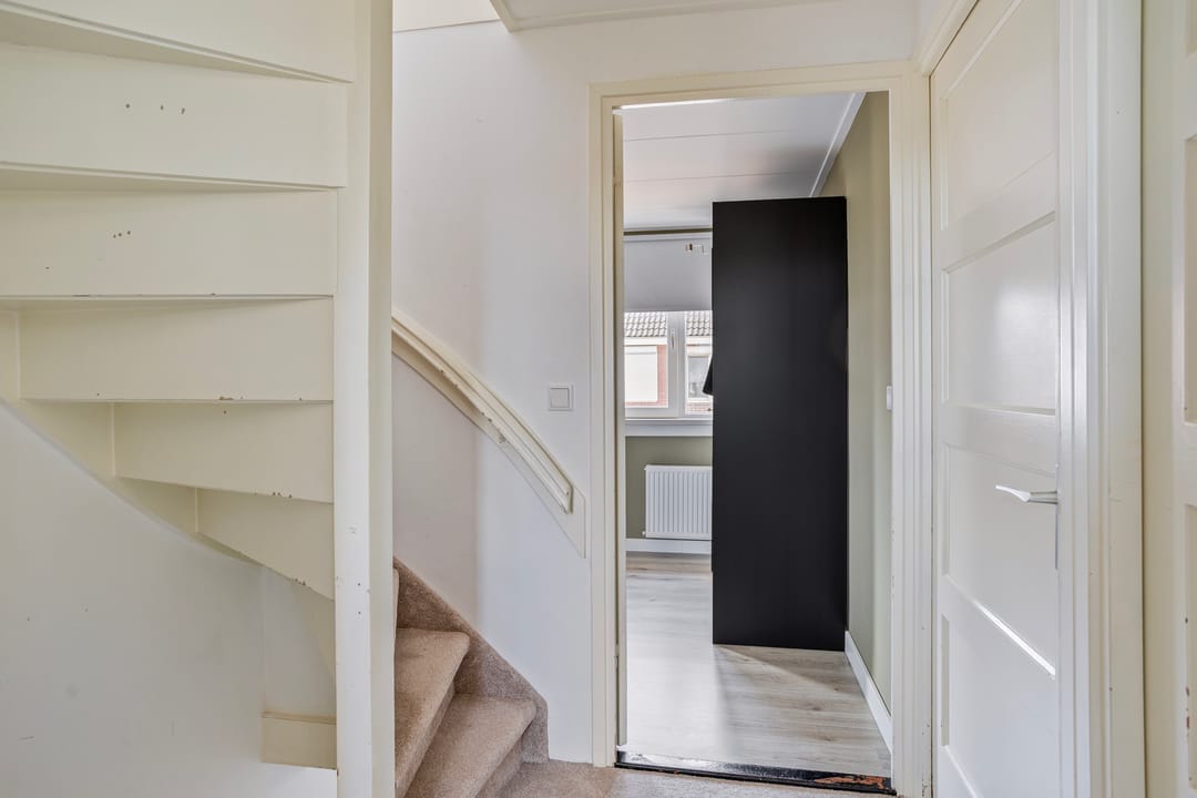 Foto 23 van Van Riebeekstraat 84