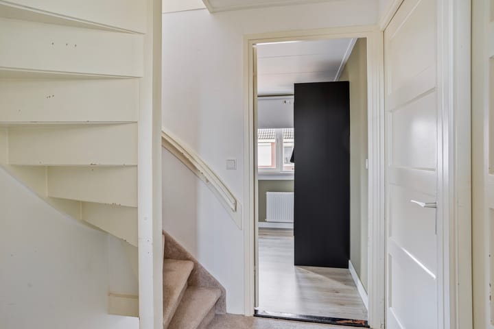 Foto 23 van Van Riebeekstraat 84