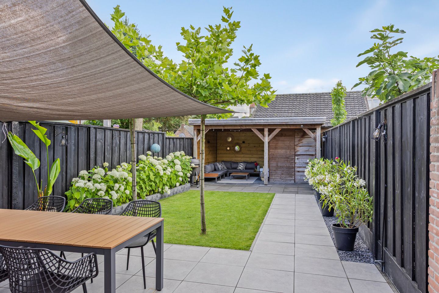 Foto 29 van Van Riebeekstraat 84