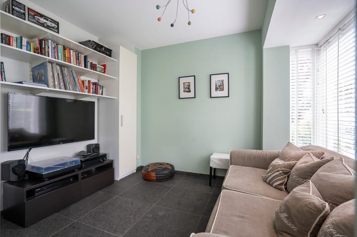 Photo 11 of Laageinde 92-B