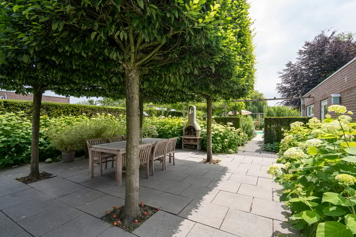 Photo 44 of Laageinde 92-B